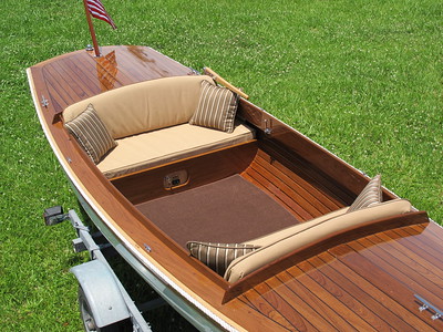 Los botes eléctricos Budsin ideales como embarcaciones auxiliares de yates y para usos comerciales.
